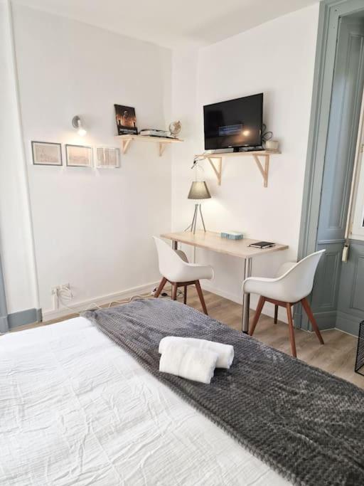 "Le Bisontin", Studio Cosy Au Calme, Proche De La Gare Besançon Dış mekan fotoğraf